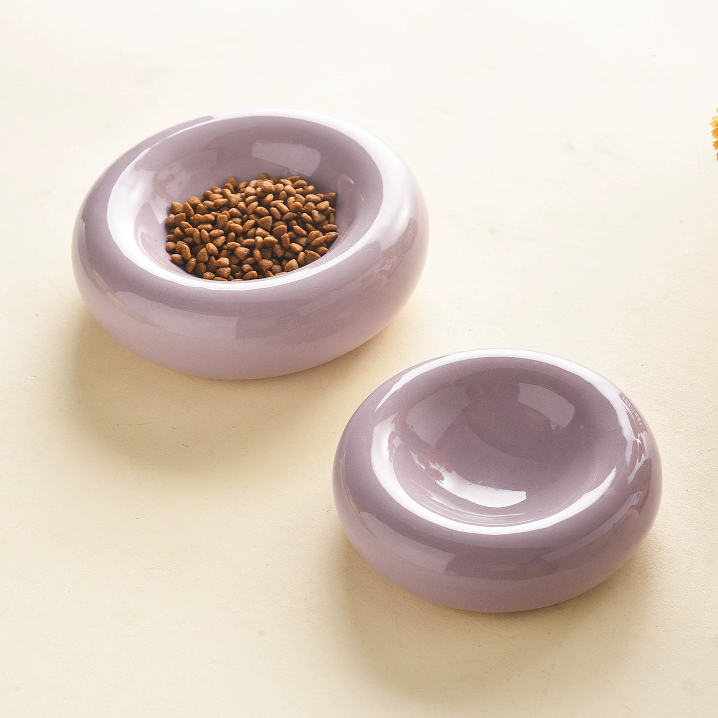 Donut Shaped Ceramic Cat Bowl Wide Opening – Anti-Tip Minimalist Pet Food & Water Dish with Stable Base, 4.92 Inch, 8 Colors
