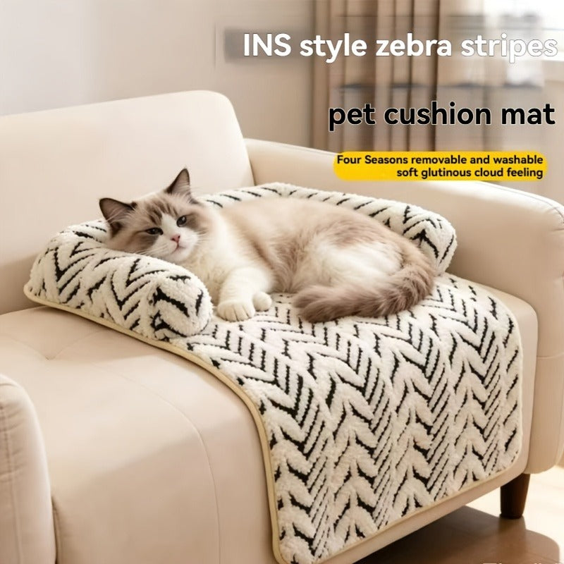 Soft Plush Pet Sofa Mattress Pillow Pad for Dogs and Cats – Non-Slip Washable Warm Pet Bed Mat for Couch Bedroom Car Cage Balcony and Bay Window