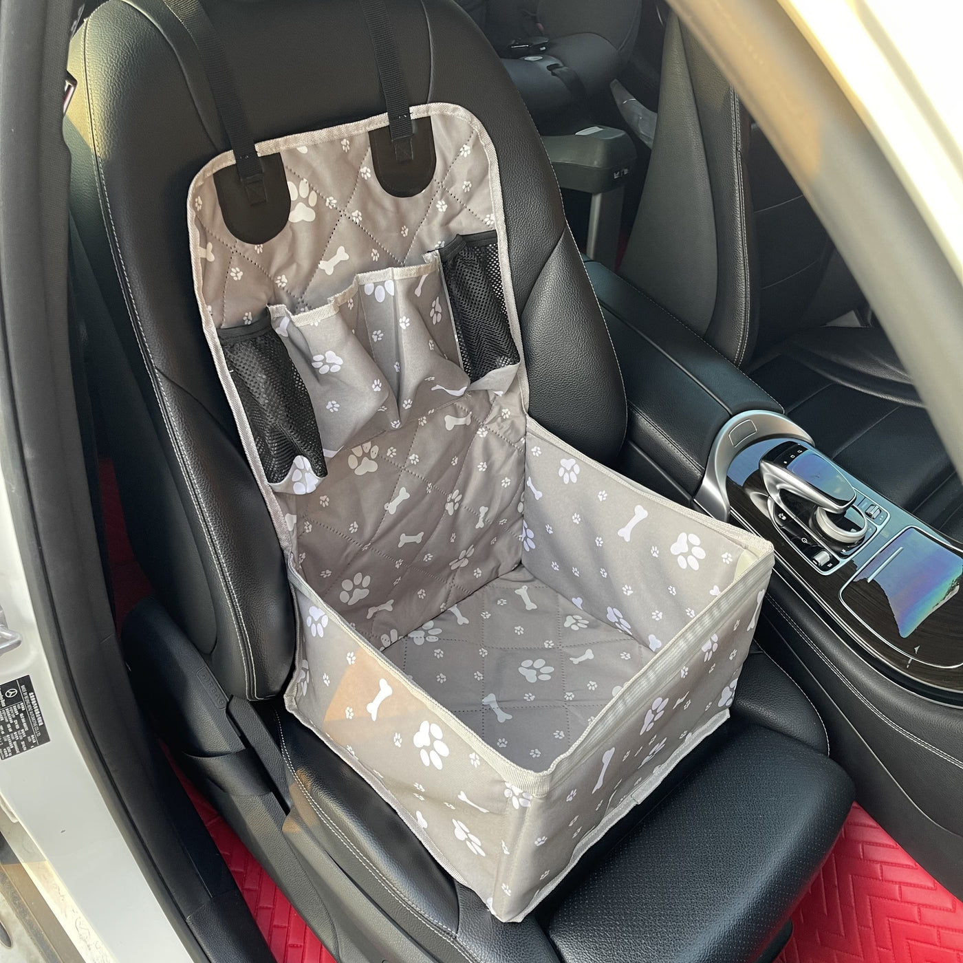 Dog Car Seat Mat for Front Passenger Seat – Dirt-Resistant Scratch-Proof Polyester Pet Travel Mat, Washable Car Seat Cover Protector for Dogs in Cars, SUVs & Trucks