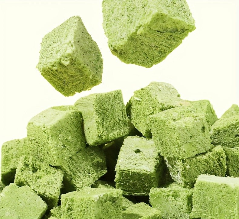 Cat Grass Freeze-Dried Granules & Hairball Tablets for Cats – Mint Molar Sticks, Chicken-Flavored Dental Snacks for Hairball Control & Teeth Cleaning, 150g / 155g